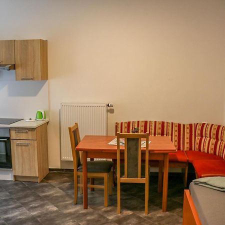 Penzion Kotvas Milovice  Exteriör bild
